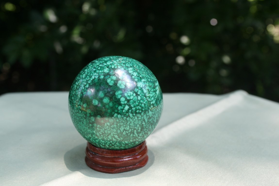 Malachite Sphere creativity, a healed heart, protection and confidence  4739